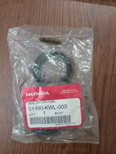 Fork Oil Seal CBR (17-19)